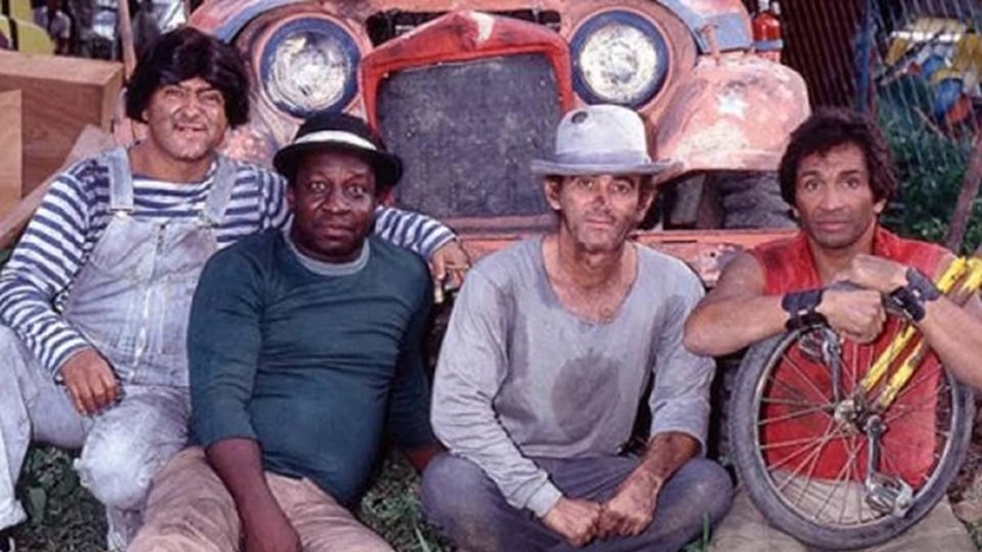 Didi, Dedé, Mussum e Zacarias, protagonistas dos filmes exibidos gratuitamente pelo Sesc Paranaguá em outubro de 2026.